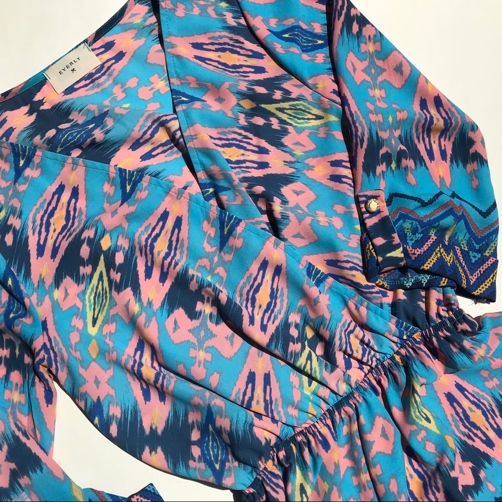 Everly shorts romper size small multi color print